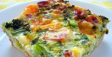 Омлет с овощами – яркий и полезный завтрак